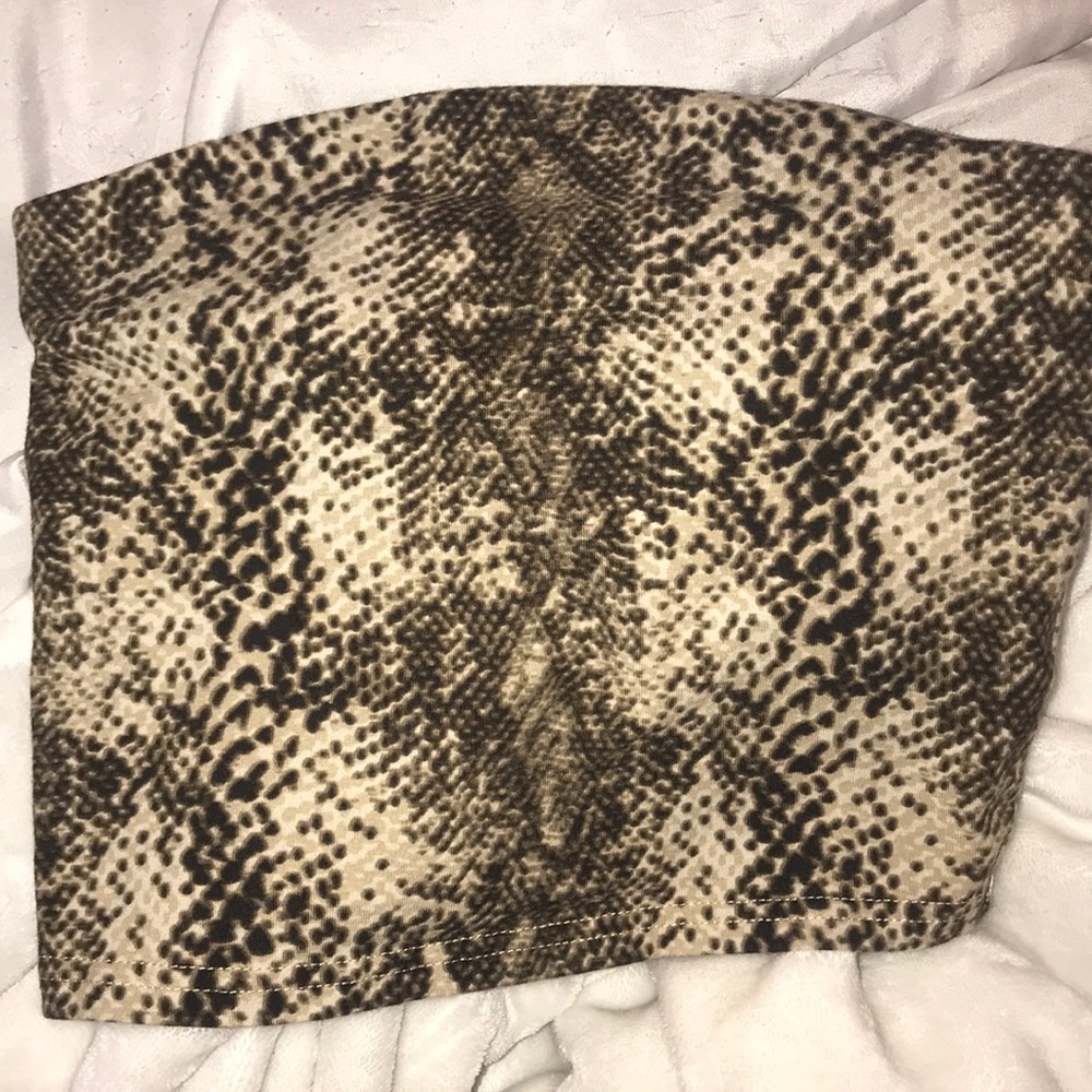 Silence and noise size XS snake skin top